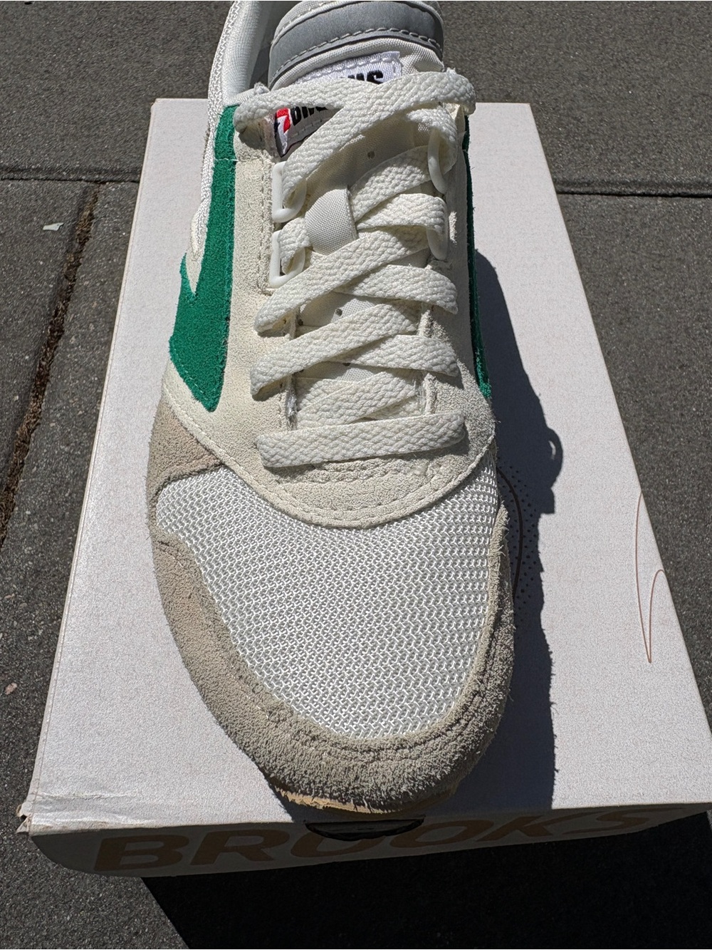 Brooks Chariot - Picture 10 of 15